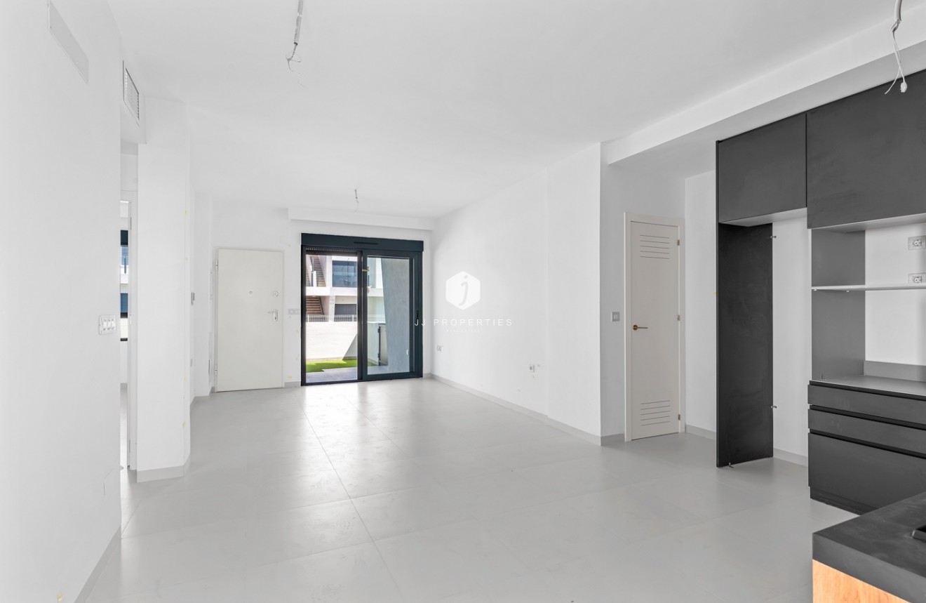 Resale - Apartment / flat -
San Miguel de Salinas - Inland