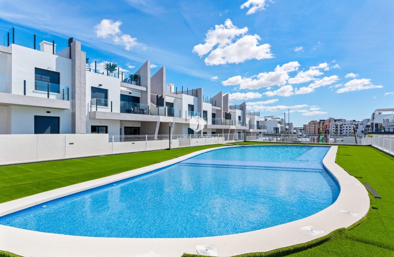 Resale - Apartment / flat -
San Miguel de Salinas - Inland