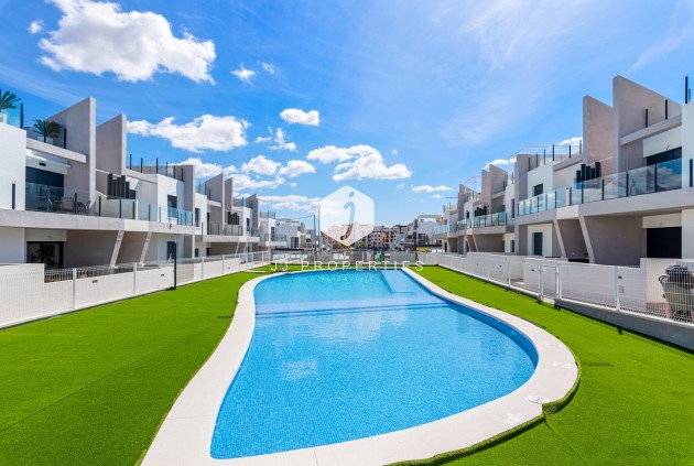 Resale - Apartment / flat -
San Miguel de Salinas - Inland