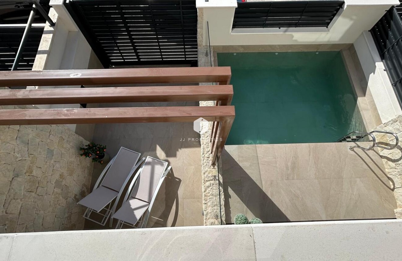 Resale - Chalet -
Dolores - Costa Blanca