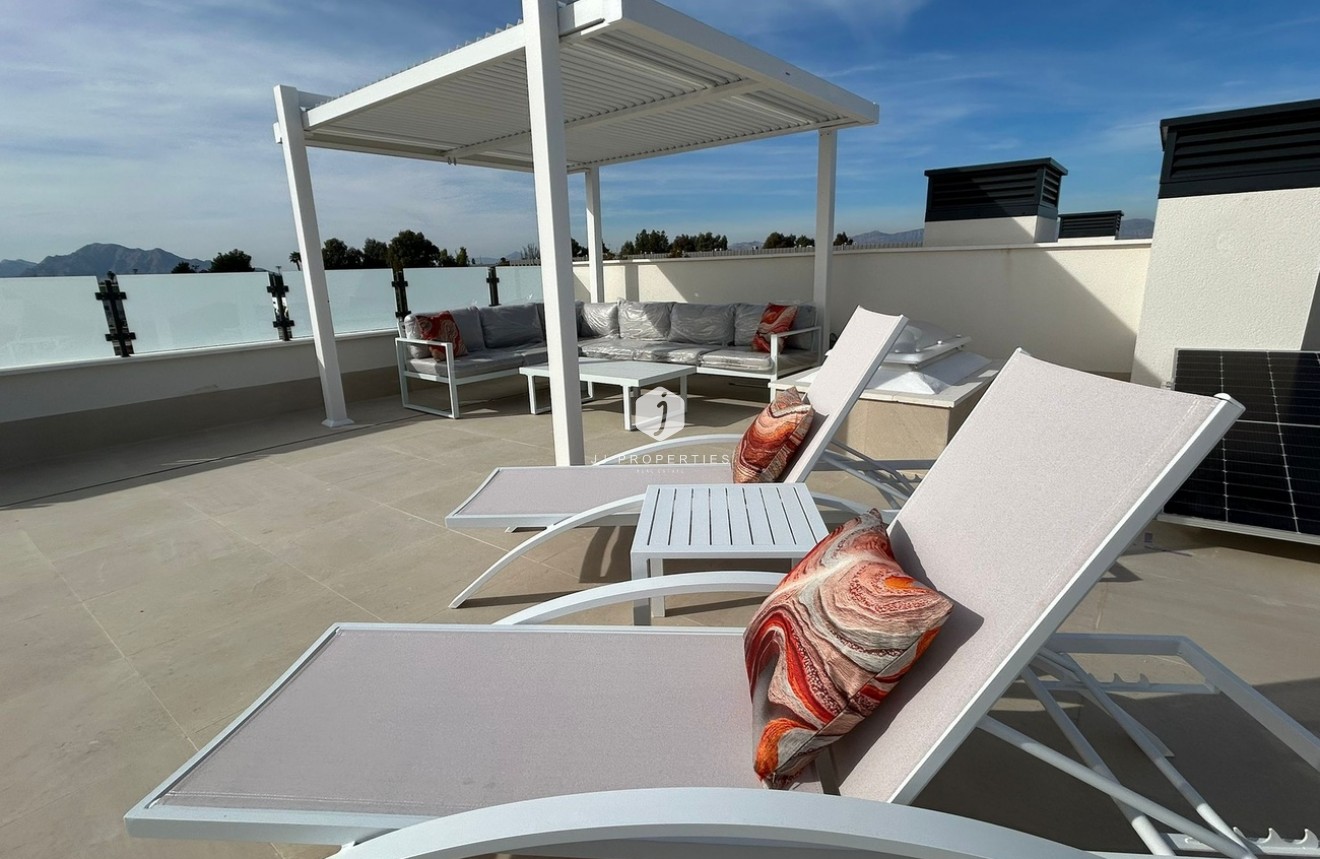 Resale - Chalet -
Dolores - Costa Blanca