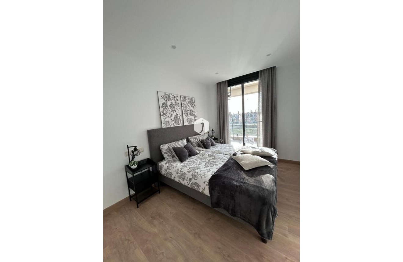 Resale - Chalet -
Dolores - Costa Blanca