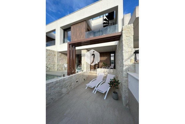 Resale - Chalet -
Dolores - Costa Blanca