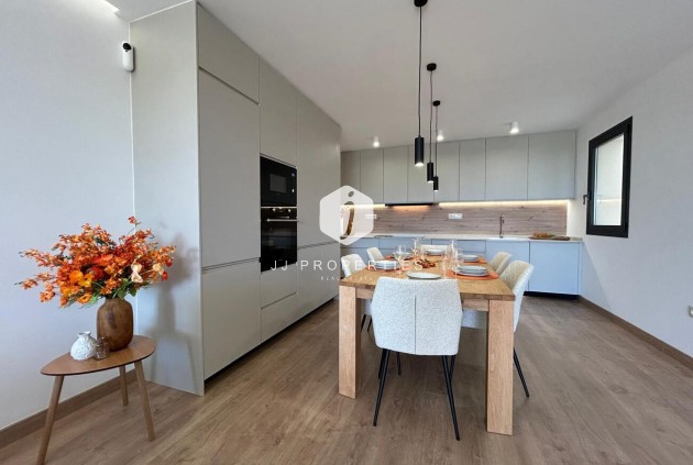 Resale - Chalet -
Dolores - Costa Blanca