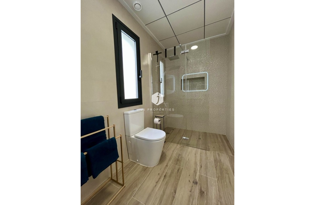 Resale - Chalet -
Dolores - Costa Blanca