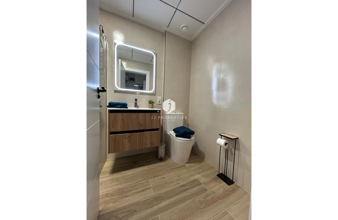 Resale - Chalet -
Dolores - Costa Blanca