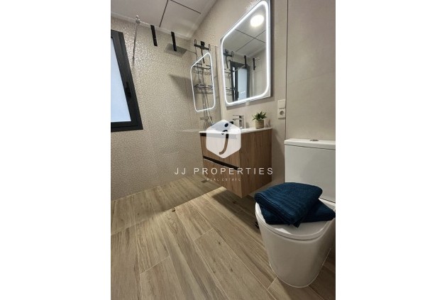 Resale - Chalet -
Dolores - Costa Blanca