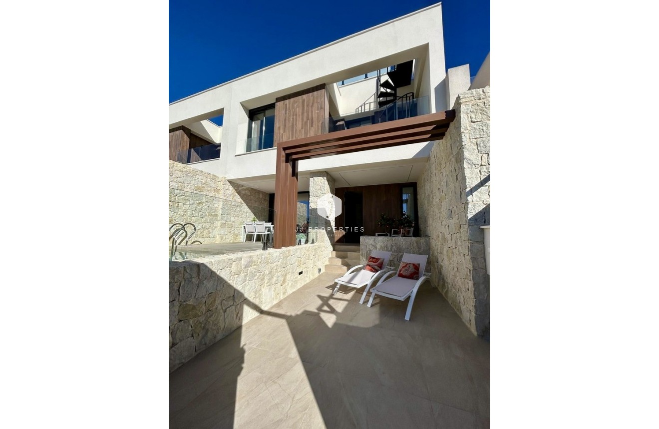 Resale - Chalet -
Dolores - Costa Blanca