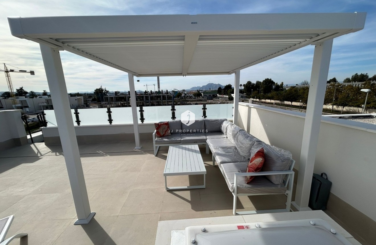 Resale - Chalet -
Dolores - Costa Blanca