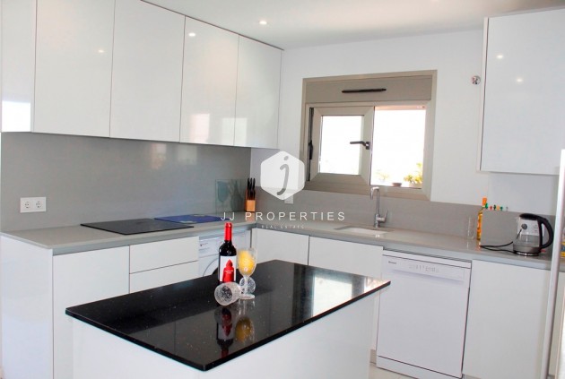 Resale - Villa -
San Miguel de Salinas - Inland