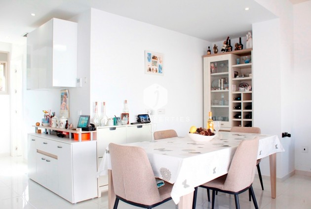 Resale - Villa -
San Miguel de Salinas - Inland