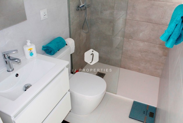 Resale - Villa -
San Miguel de Salinas - Inland