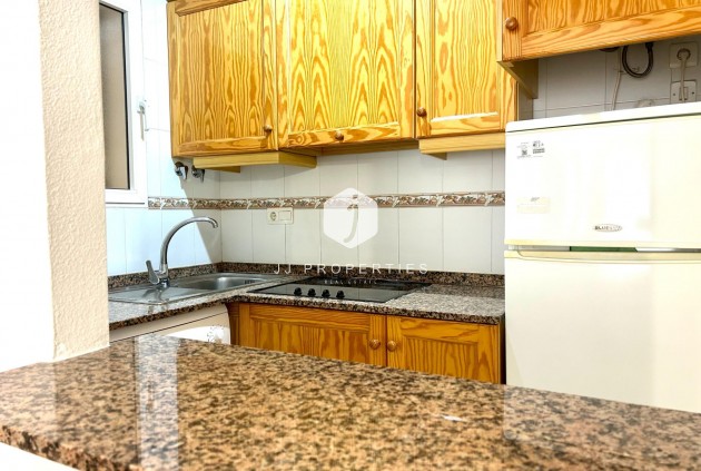 Resale - Apartment / flat -
Torrevieja - Estacion de autobuses