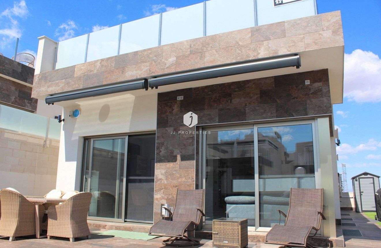 Resale - Villa -
Orihuela Costa - Costa Blanca