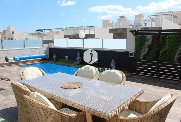 Resale - Villa -
Orihuela Costa - Costa Blanca