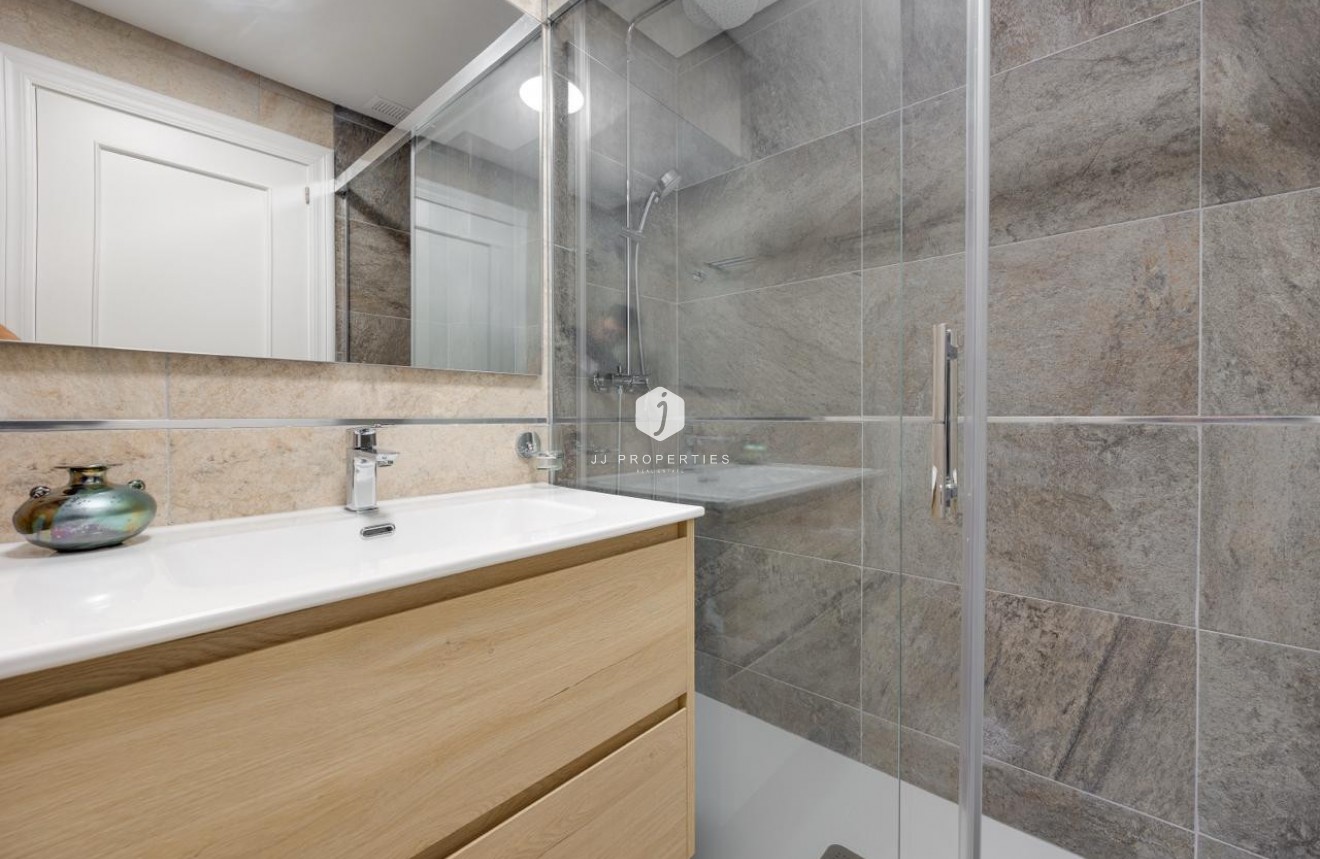 Resale - Apartment / flat -
Orihuela Costa - Costa Blanca