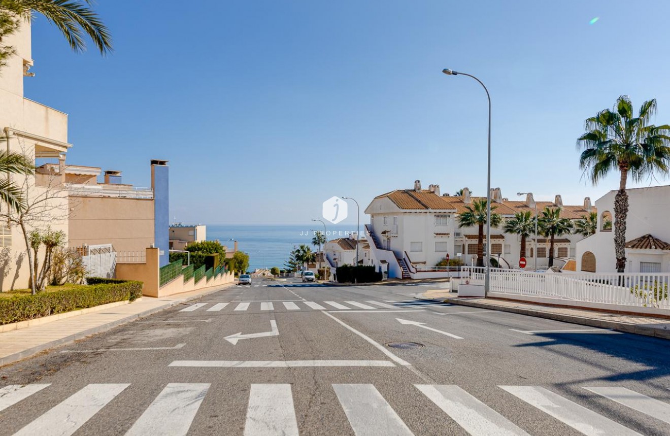 Resale - Apartment / flat -
Orihuela Costa - Costa Blanca