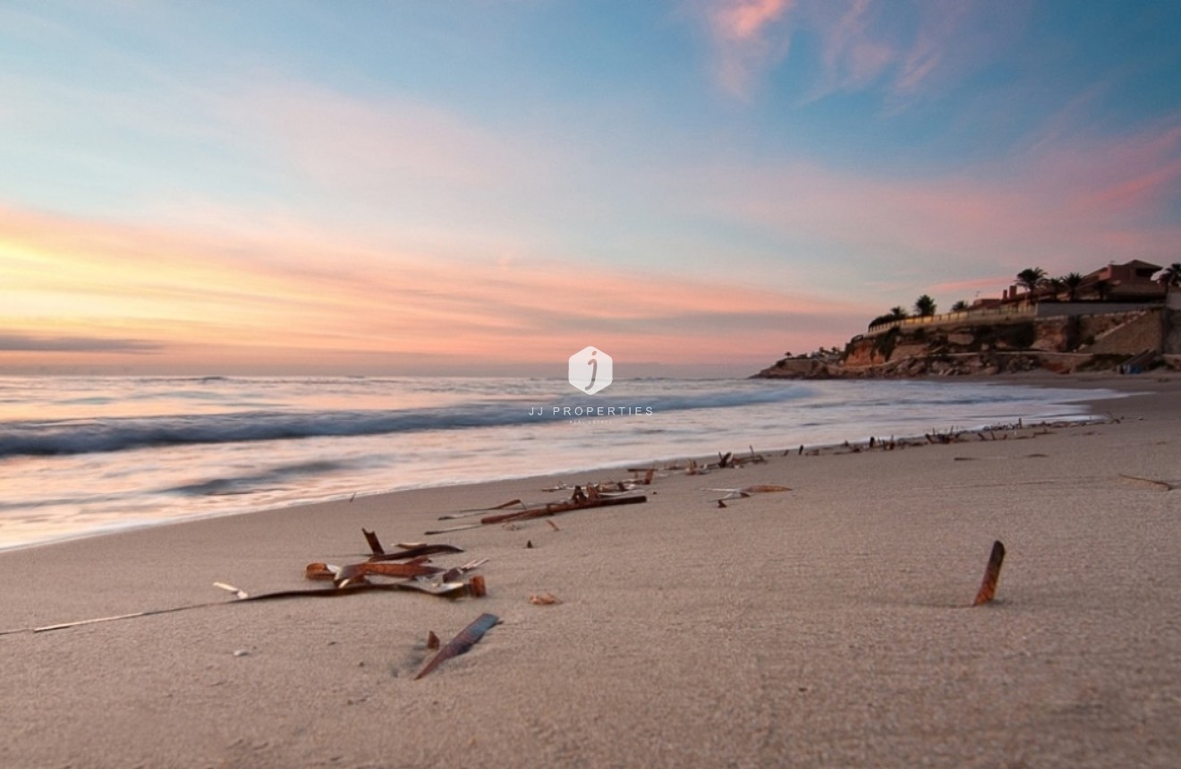 Resale - Apartment / flat -
Orihuela Costa - Costa Blanca