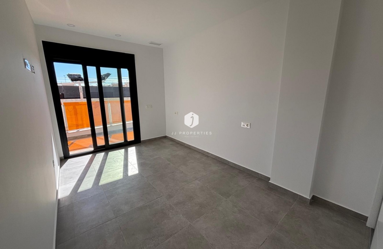 Resale - Apartment / flat -
Torrevieja - Estacion de autobuses