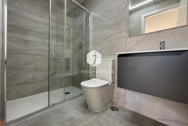 Resale - Apartment / flat -
Torrevieja - Estacion de autobuses