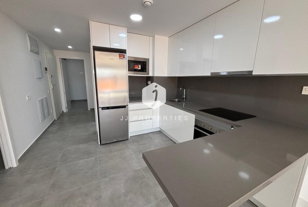 Resale - Apartment / flat -
Torrevieja - Estacion de autobuses