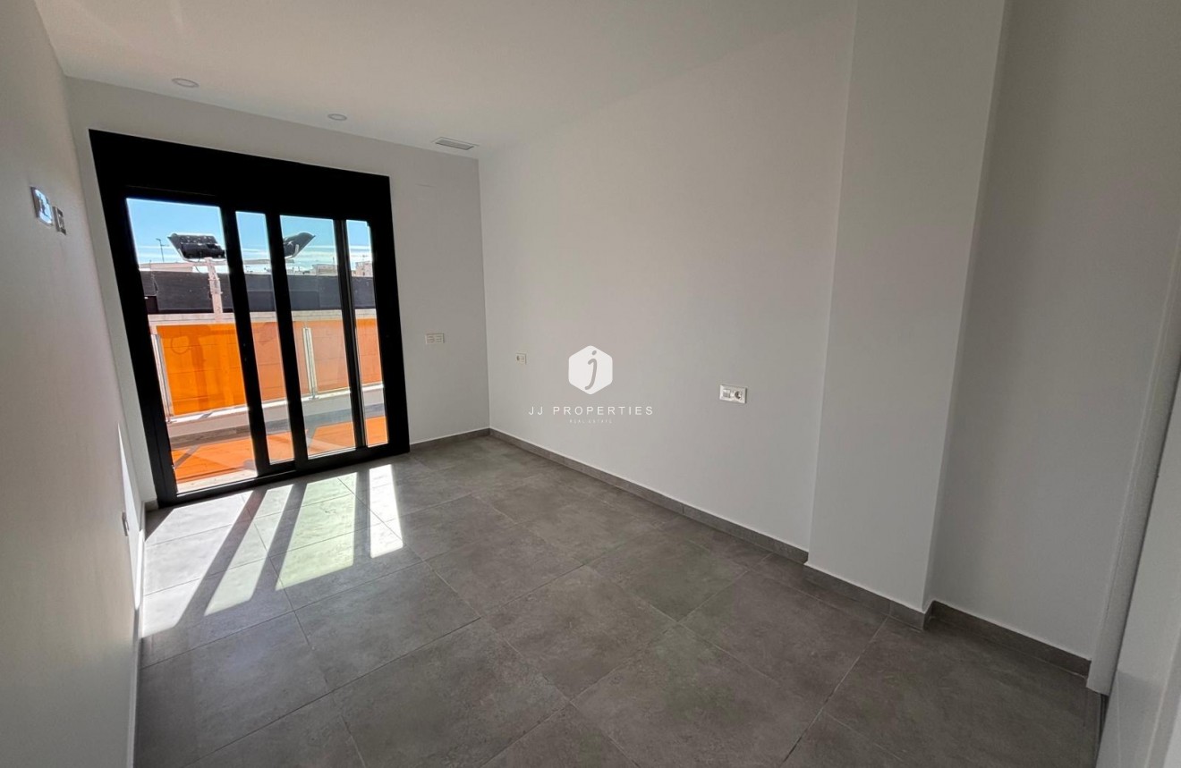 Resale - Apartment / flat -
Torrevieja - Estacion de autobuses