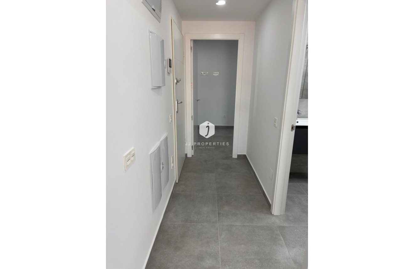 Resale - Apartment / flat -
Torrevieja - Estacion de autobuses
