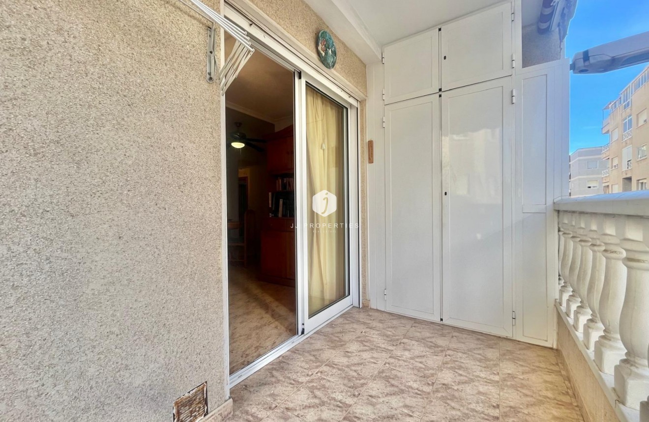 Resale - Apartment / flat -
Torrevieja - Habaneras