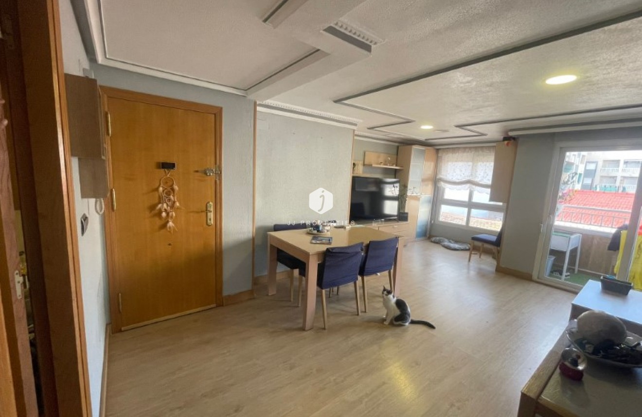 Resale - Apartment / flat -
Torrevieja - Costa Blanca