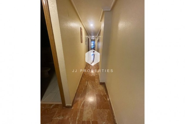 Resale - Apartment / flat -
Torrevieja - Costa Blanca