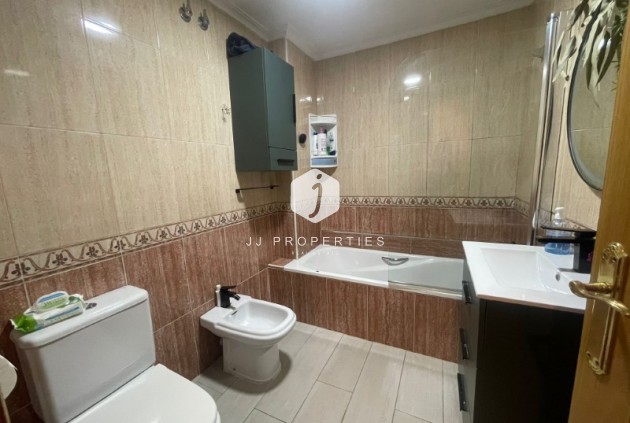 Resale - Apartment / flat -
Torrevieja - Costa Blanca