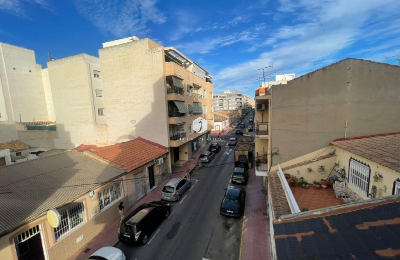 Resale - Apartment / flat -
Torrevieja - Costa Blanca