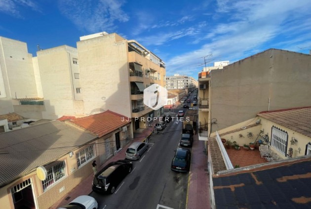 Resale - Apartment / flat -
Torrevieja - Costa Blanca