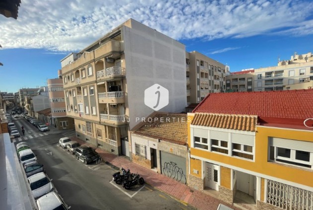 Resale - Apartment / flat -
Torrevieja - Costa Blanca