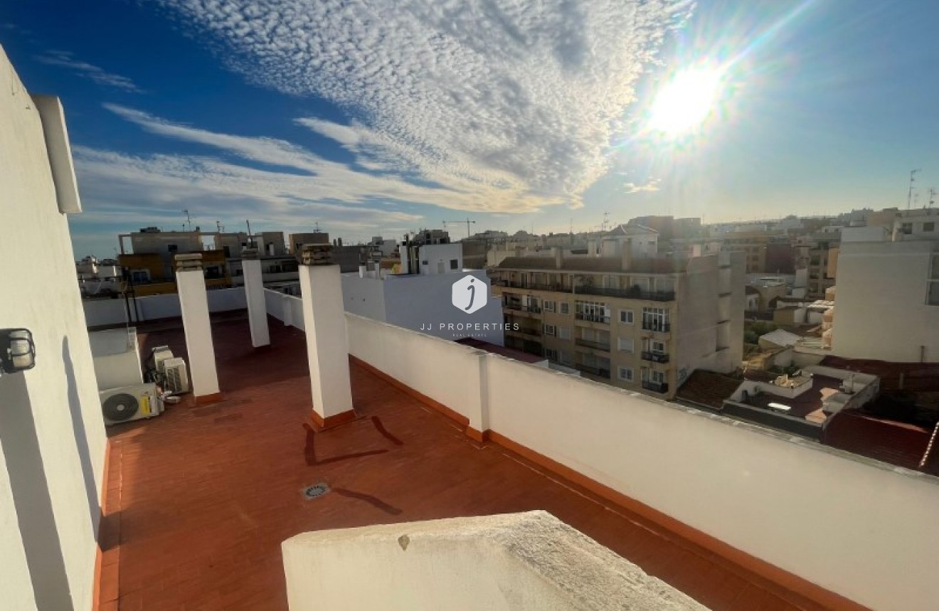 Resale - Apartment / flat -
Torrevieja - Costa Blanca