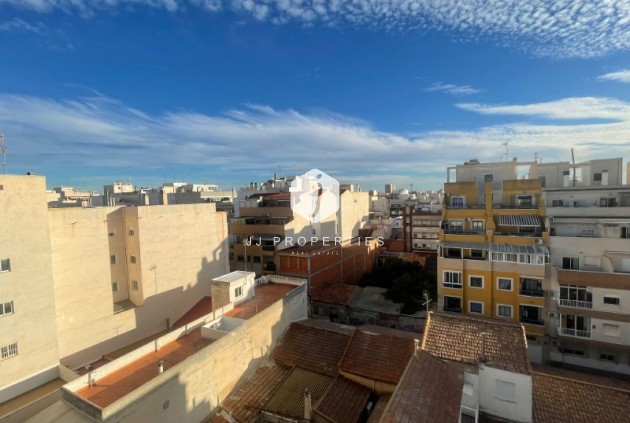 Resale - Apartment / flat -
Torrevieja - Costa Blanca