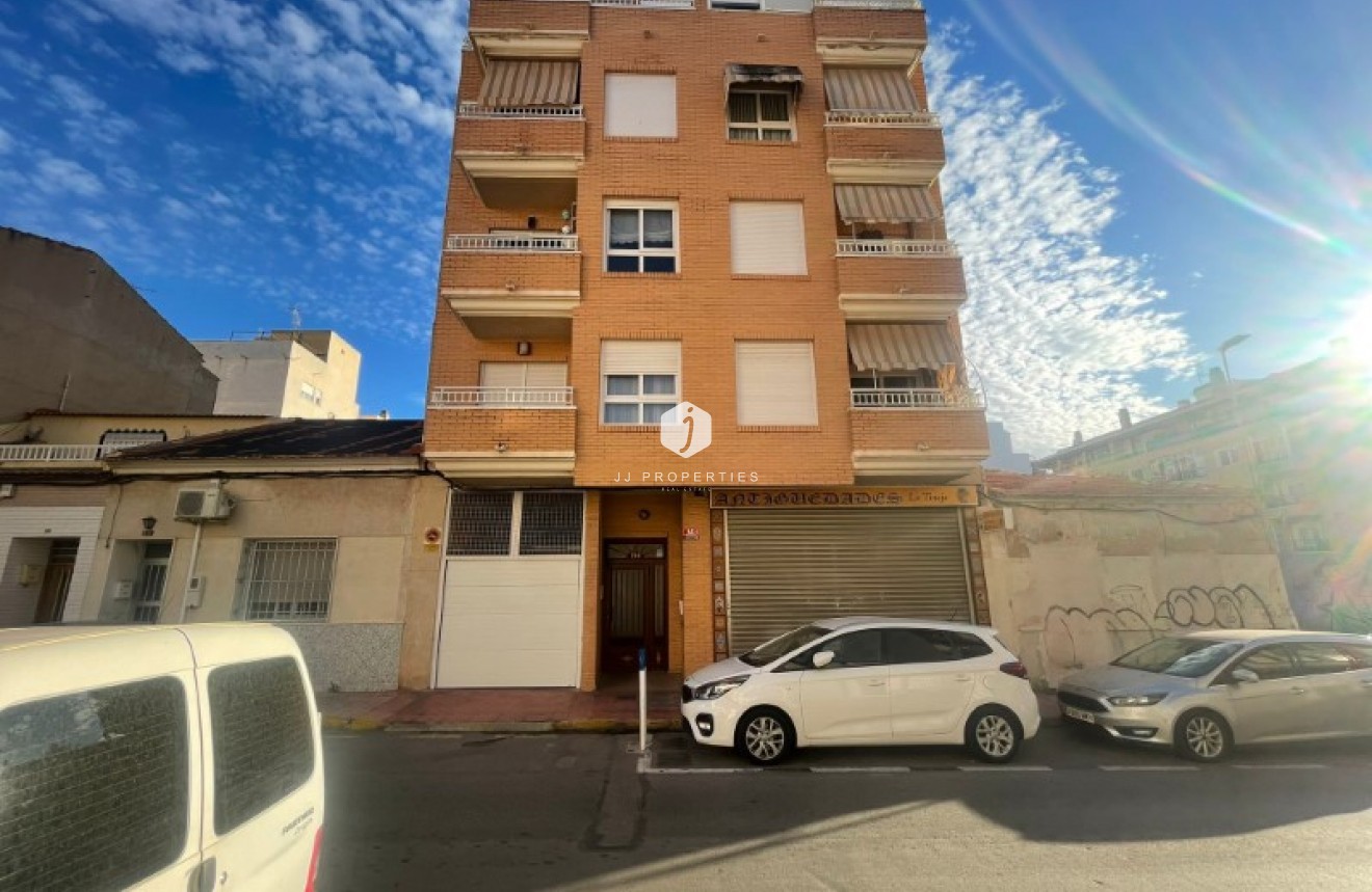 Resale - Apartment / flat -
Torrevieja - Costa Blanca