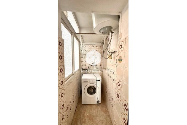 Resale - Apartment / flat -
Torrevieja - Estacion de autobuses