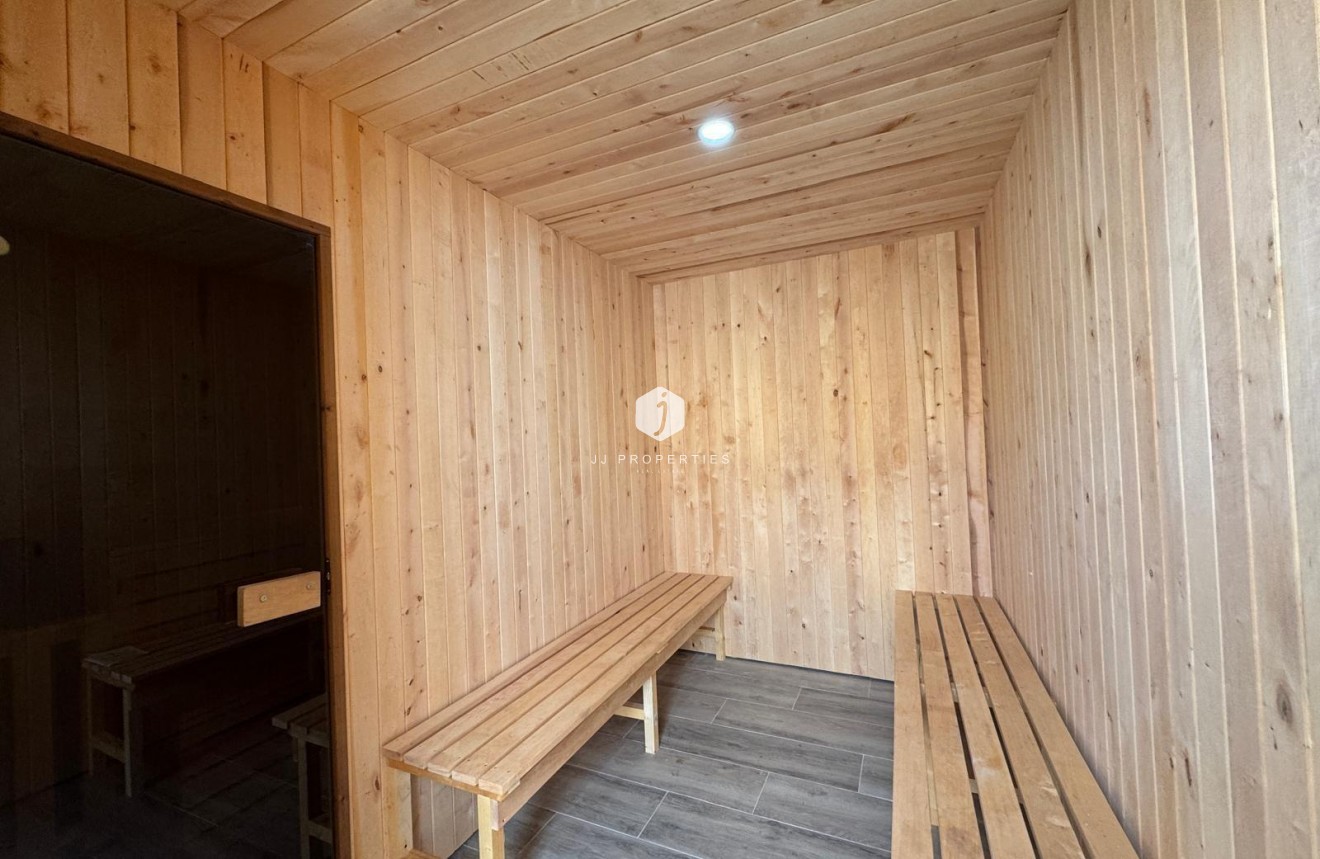 Resale - Apartment / flat -
Torrevieja - Centro