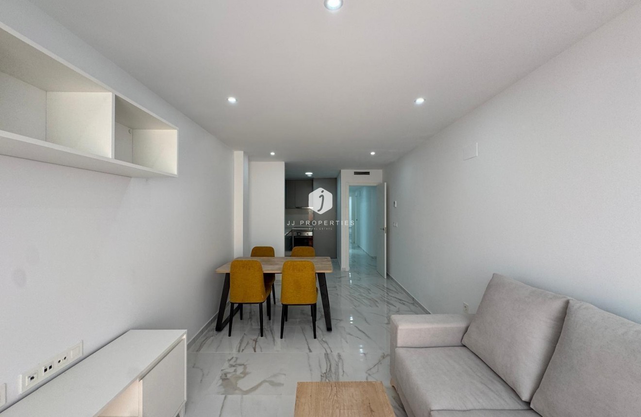 Resale - Apartment / flat -
Torrevieja - Centro