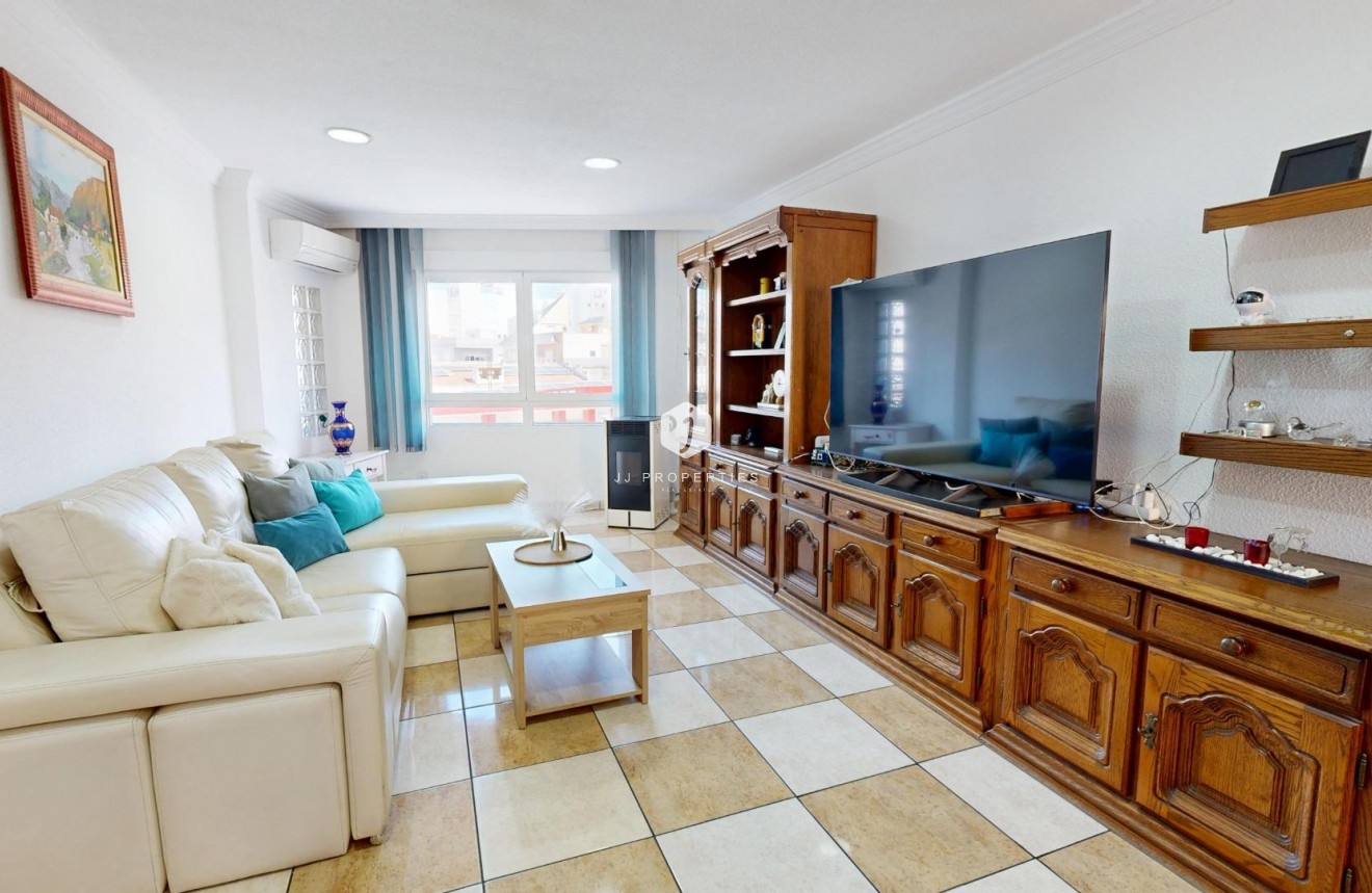 Resale - Apartment / flat -
Torrevieja - Puerto Deportivo Marina Salinas