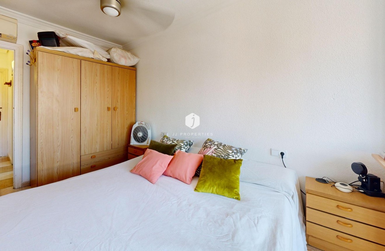 Resale - Apartment / flat -
Torrevieja - Puerto Deportivo Marina Salinas