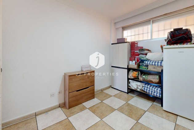 Resale - Apartment / flat -
Torrevieja - Puerto Deportivo Marina Salinas