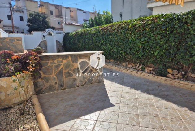 Resale - Chalet -
Torrevieja - Los Balcones