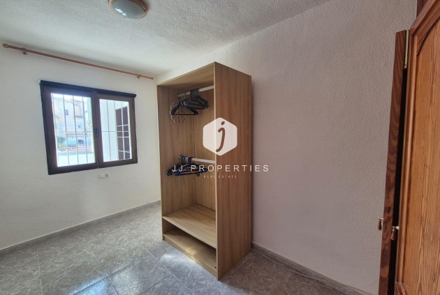 Resale - Chalet -
Torrevieja - Los Balcones