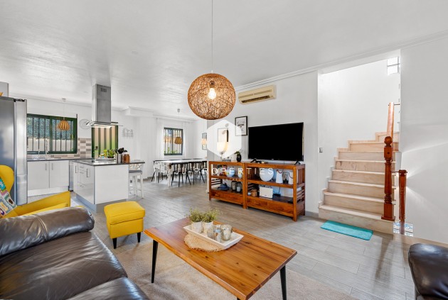 Resale - Villa -
Algorfa - Inland