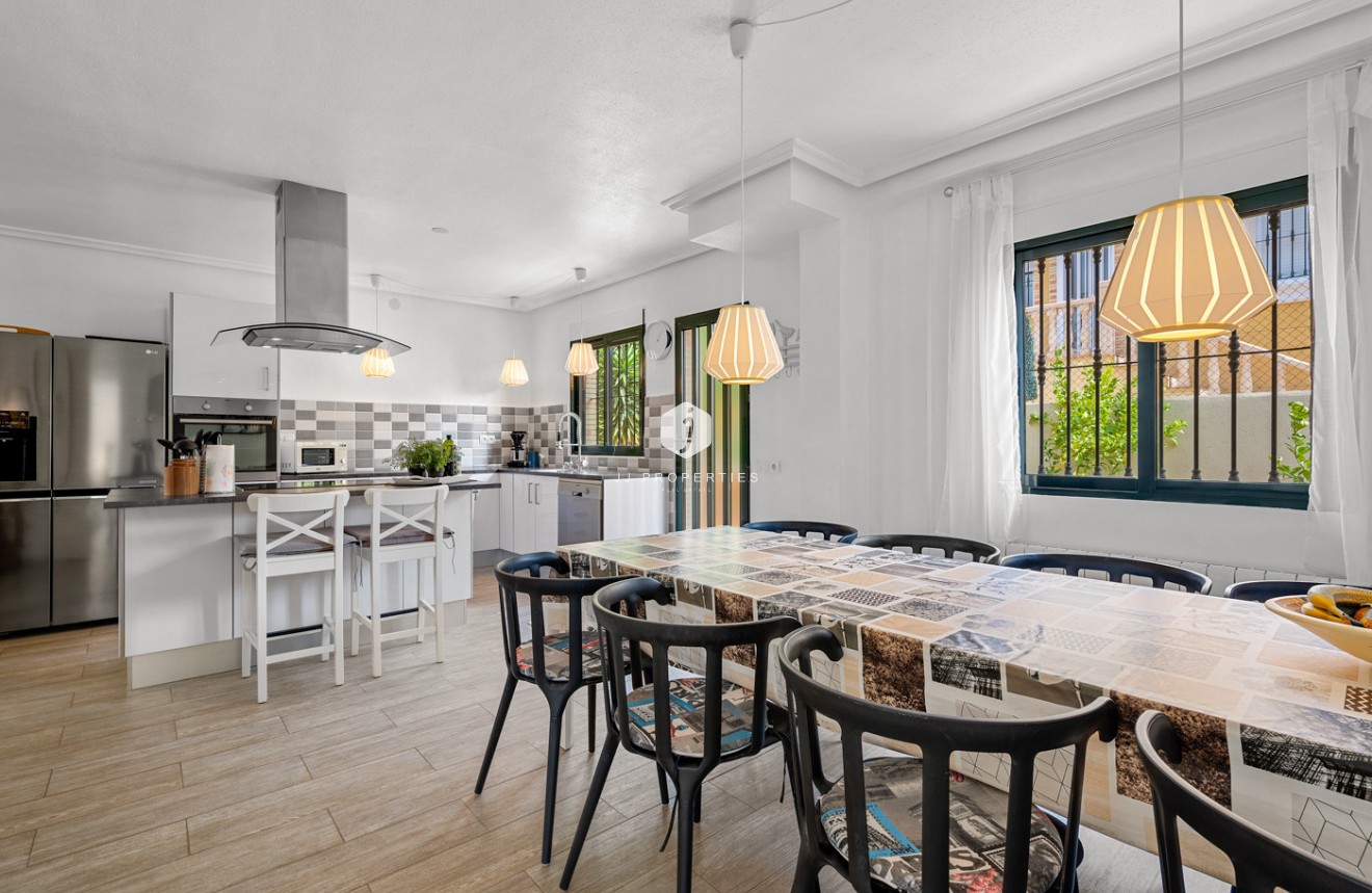 Resale - Villa -
Algorfa - Inland