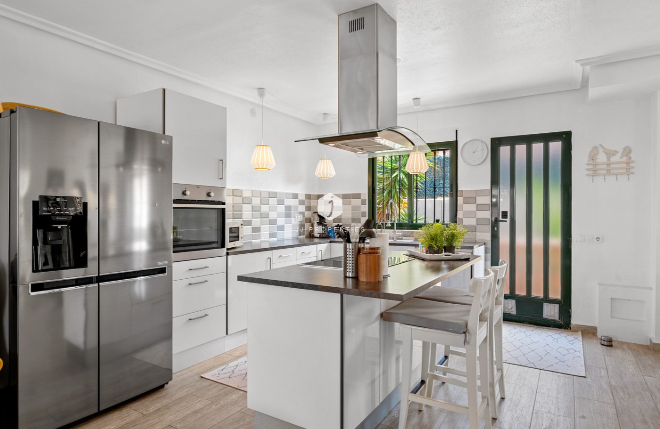 Resale - Villa -
Algorfa - Inland