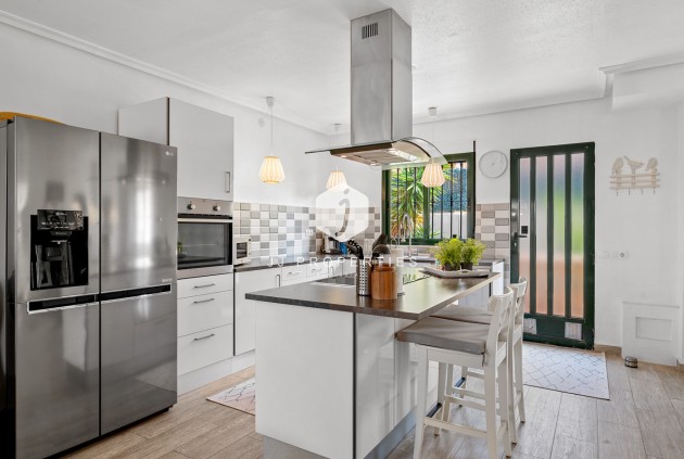 Resale - Villa -
Algorfa - Inland