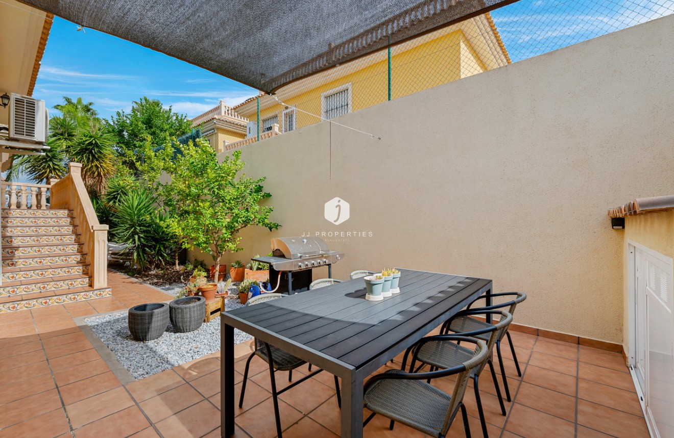 Resale - Villa -
Algorfa - Inland